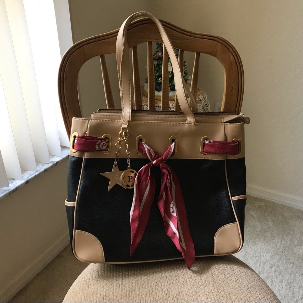 Elegant Black and Tan Tote with Red Accents - Parazul